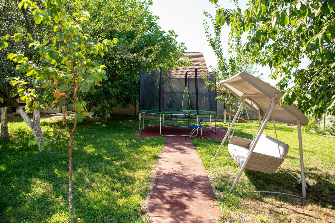 La Conac Aparthotel Arad Exterior photo